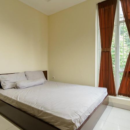 Dago Suites Syariah Cikarang Mitra Reddoorz Бекасі Екстер'єр фото