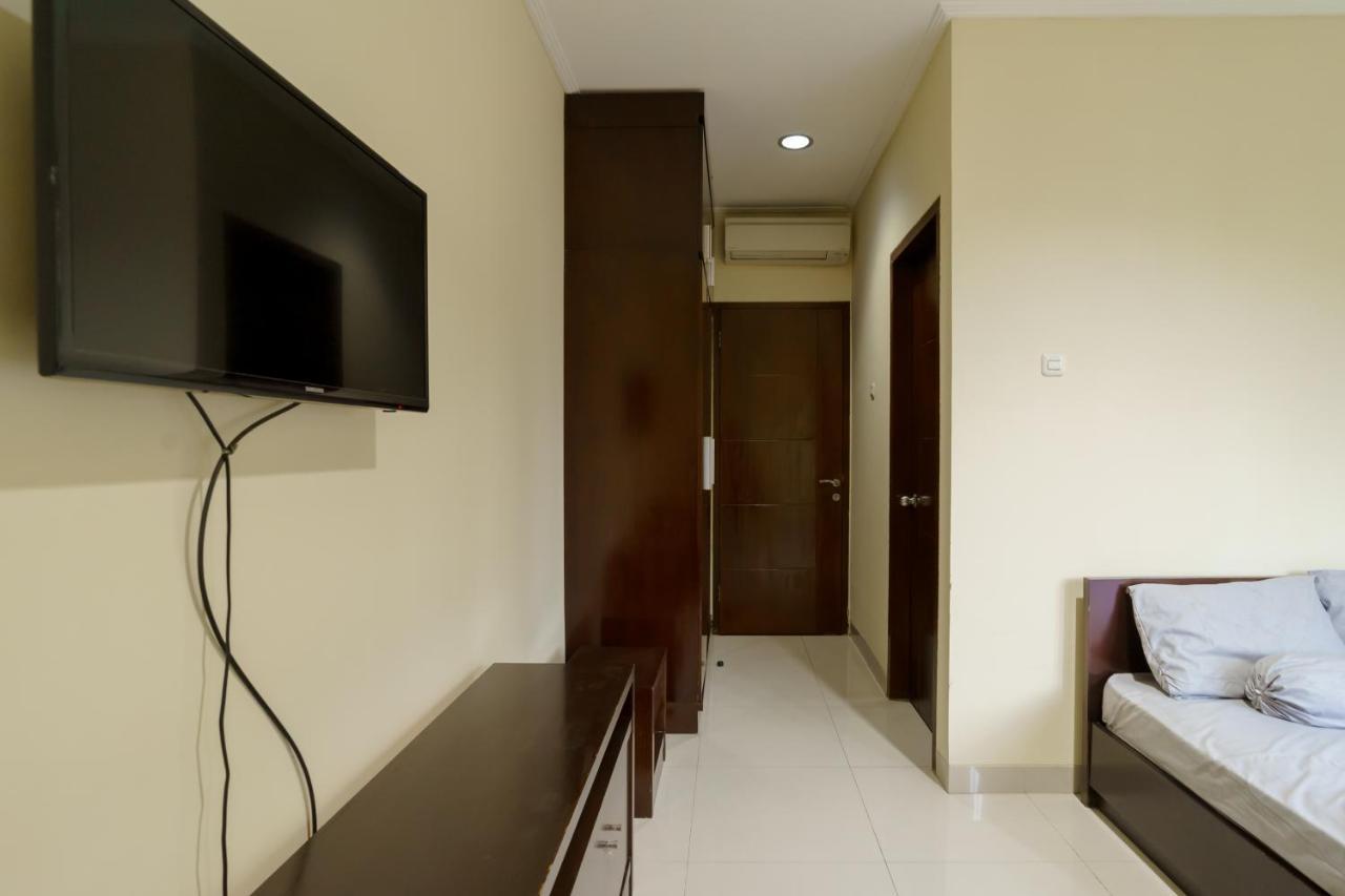 Dago Suites Syariah Cikarang Mitra Reddoorz Бекасі Екстер'єр фото