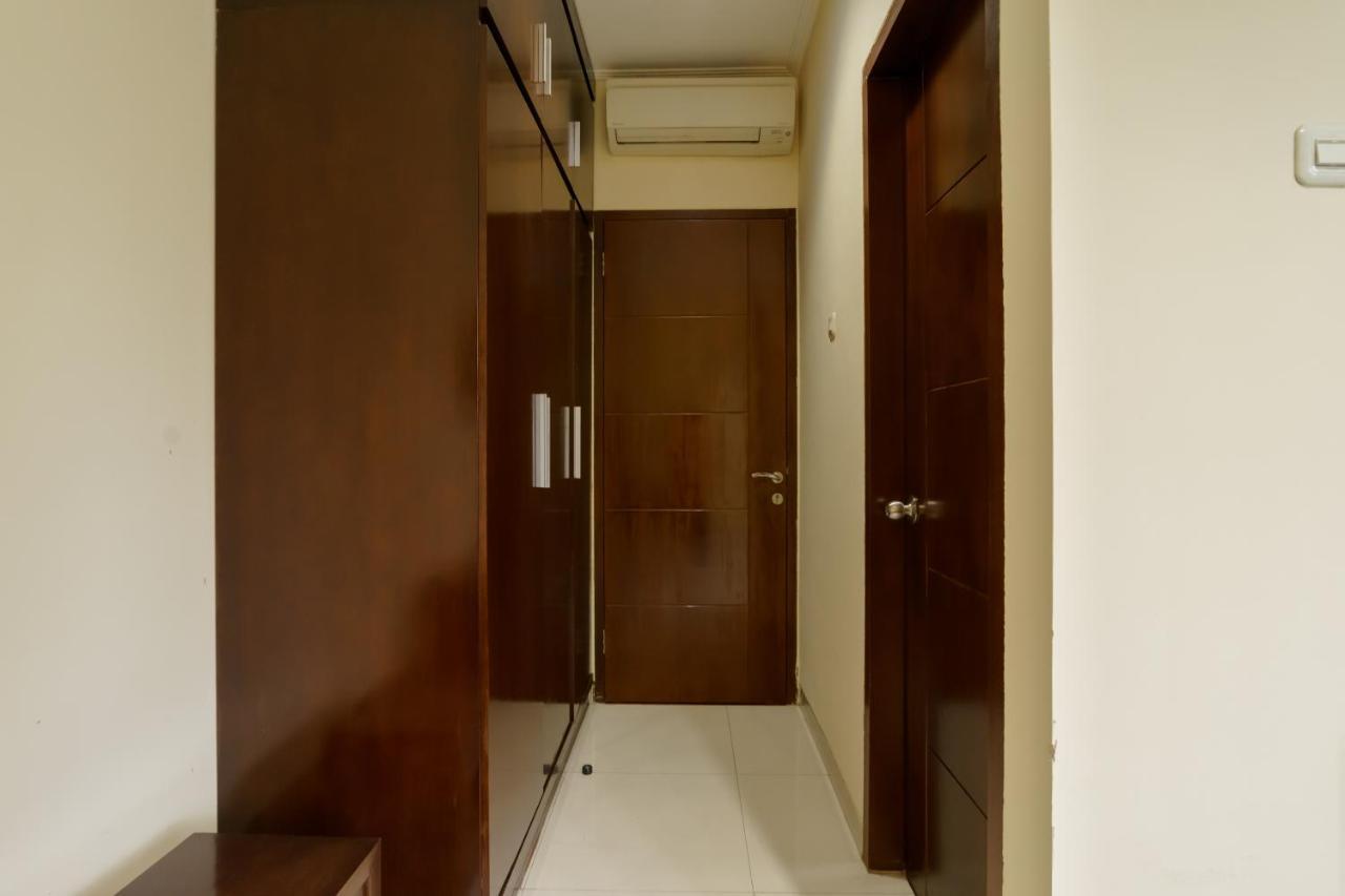 Dago Suites Syariah Cikarang Mitra Reddoorz Бекасі Екстер'єр фото