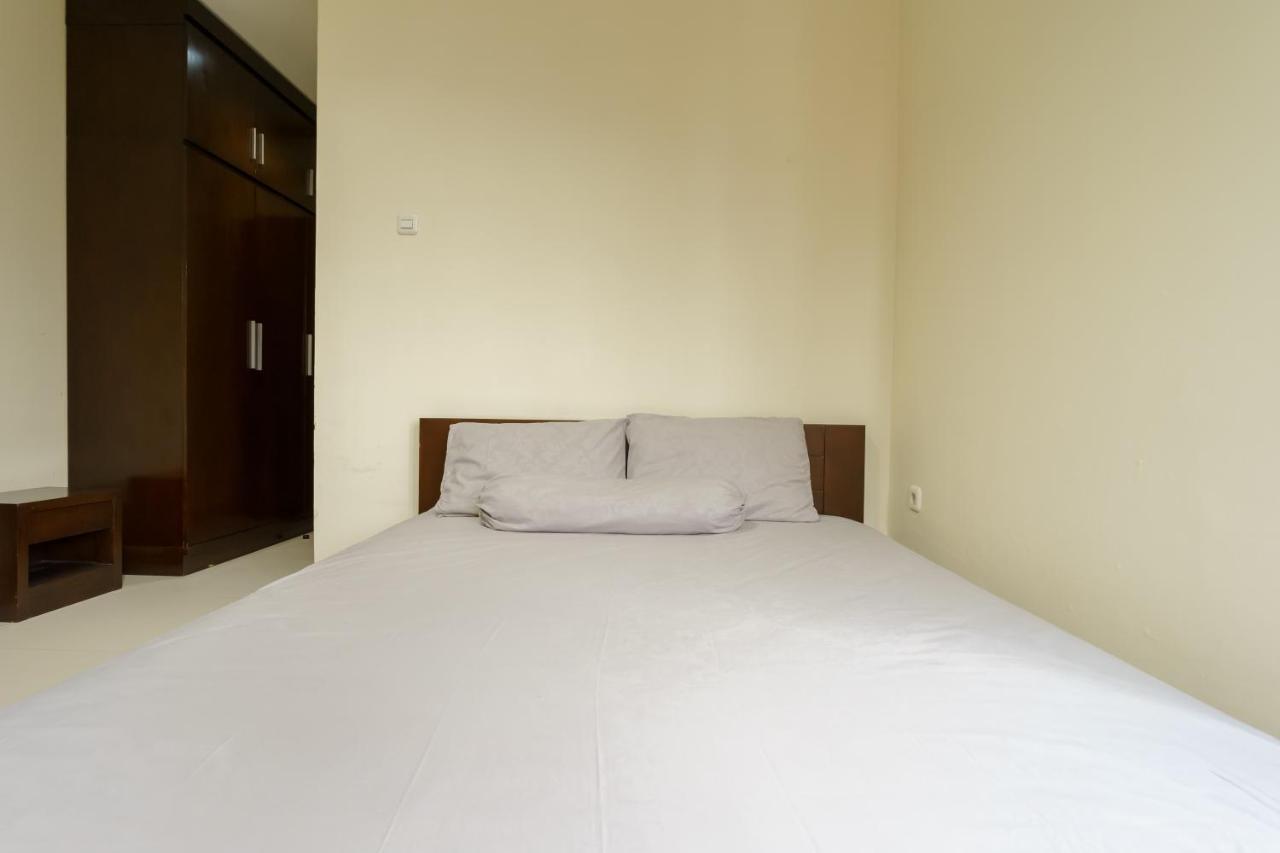 Dago Suites Syariah Cikarang Mitra Reddoorz Бекасі Екстер'єр фото